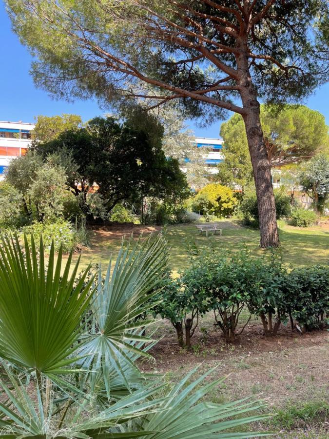 Frejus Plage - 50M2 Au Calme, Tout A Pieds Kültér fotó